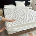 White Water Proof Bubble Mattress Cover